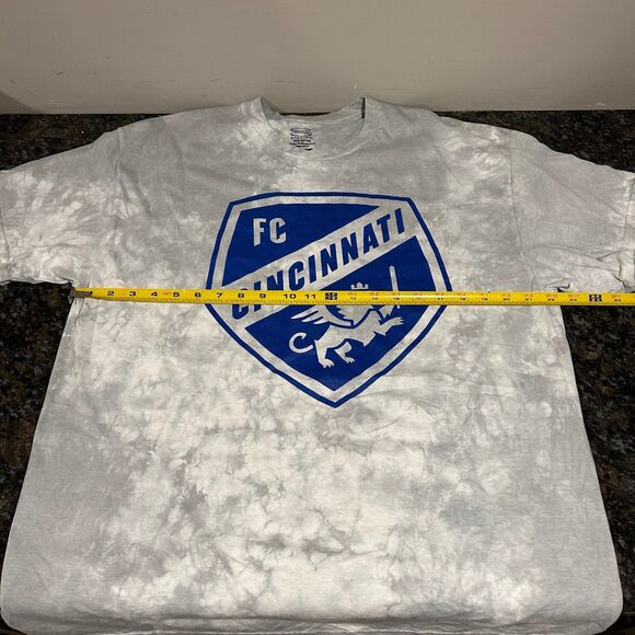 NWOT FC Cincinnati Stadium Essentials Tie Dye Adult Large White Blue T-Shirt - Picture 4 of 6